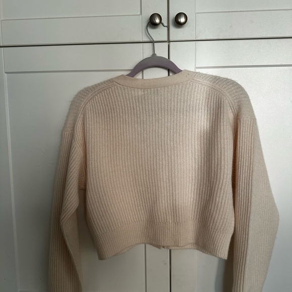 Babaton Cashmere Cream Knit Cardigan - Cropped - Picture 3 of 4